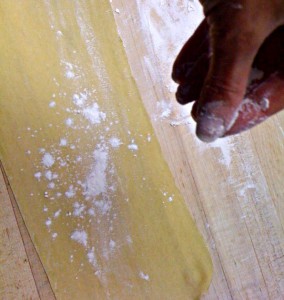 sprinkling pasta with flour